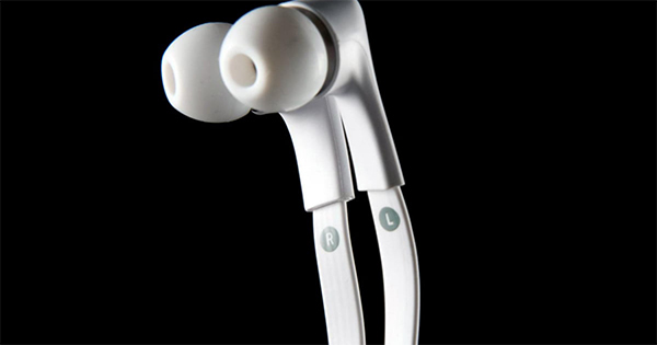 left-right-earphones