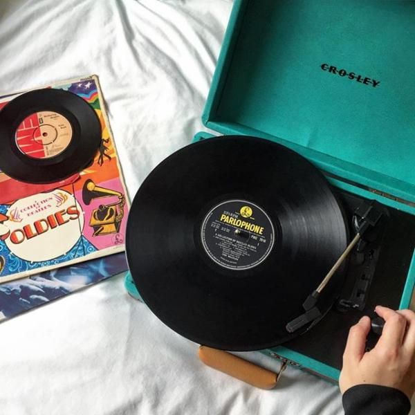 4 Reasons Why Vinyl Is Better Than MP3